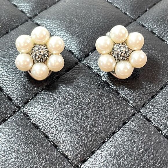 Antique sterling silver Pearl marcasite clip earrings in beautiful condition - Picture 1 of 6